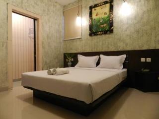 Room thumbnail 25