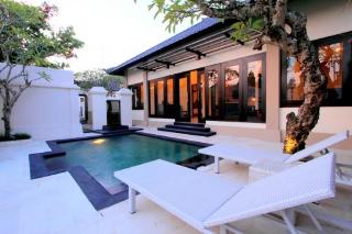 Pool thumbnail 4