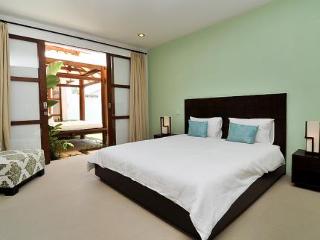 Room thumbnail 5