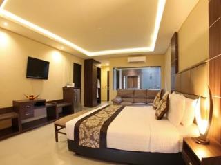 Room thumbnail 3