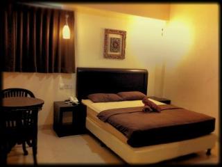 Room thumbnail 3