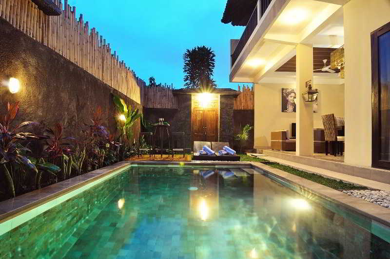 Pool thumbnail 3