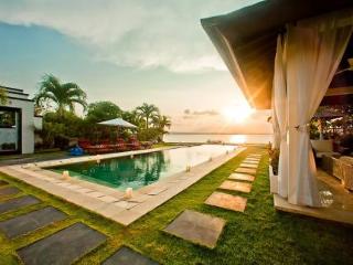 Terrace thumbnail 42