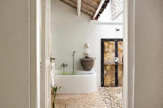 Room thumbnail 93
