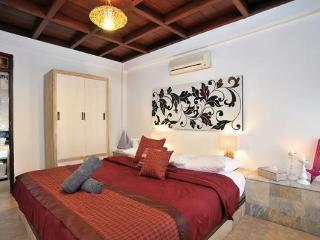 Room thumbnail 5