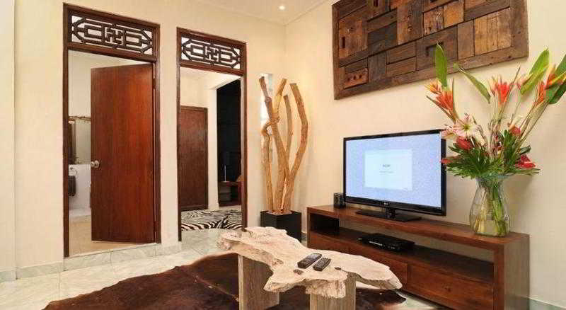 Room thumbnail 7