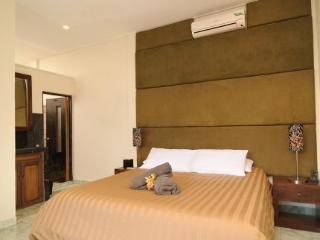 Room thumbnail 12