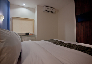 Room thumbnail 7
