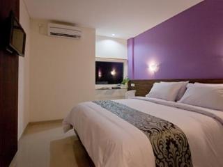 Room thumbnail 30