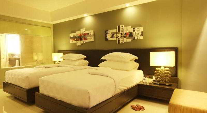 Room thumbnail 13