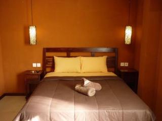 Room thumbnail 9