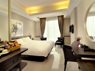 Room thumbnail 2