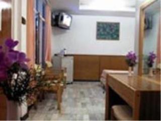 Room thumbnail 8