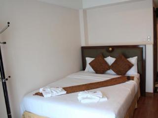 Room thumbnail 2