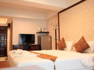 Room thumbnail 6