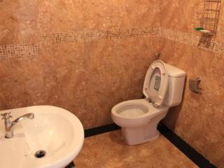 Room thumbnail 8