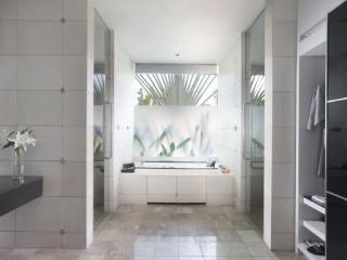 Room thumbnail 9