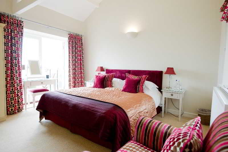 Room
 di The Horn of Plenty