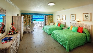 Room
 di Coral Sands Beach Resort