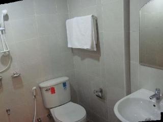 Room thumbnail 6