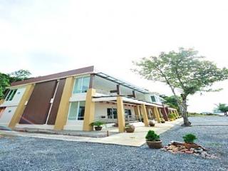 General view thumbnail 9