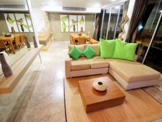 Room thumbnail 8