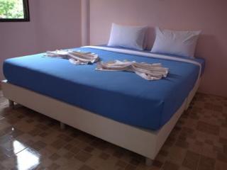 Room thumbnail 2