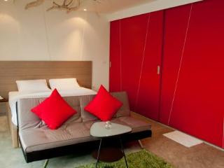 Room thumbnail 2
