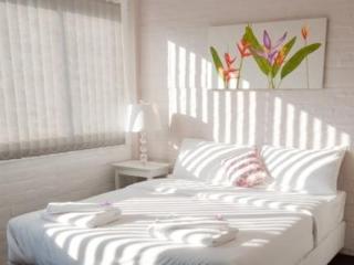 Room thumbnail 4