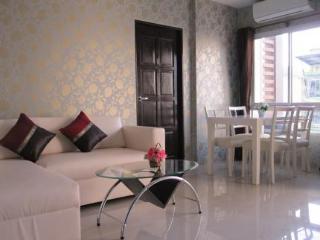 Room thumbnail 1