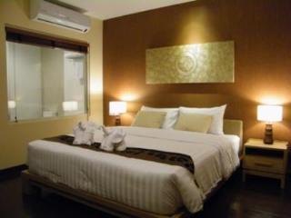Room thumbnail 1