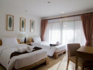 Room thumbnail 2