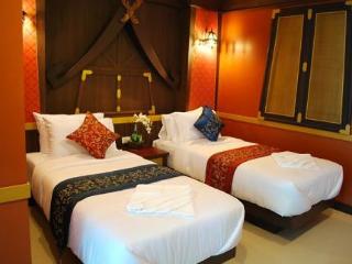 Room thumbnail 3