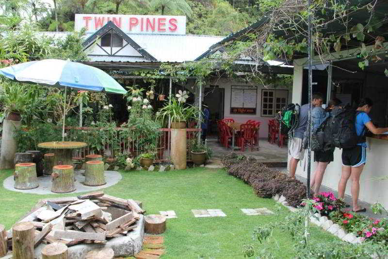 Twin Pines Guesthouse - Generell