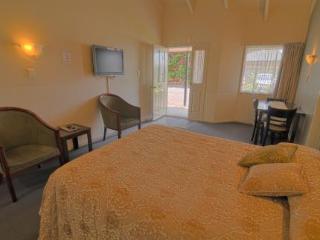Room thumbnail 4