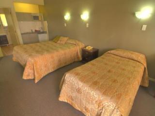 Room thumbnail 5
