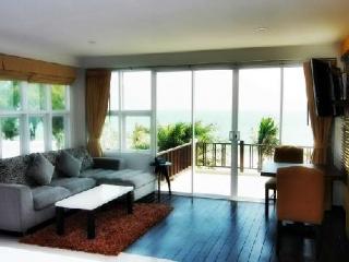 Room thumbnail 13