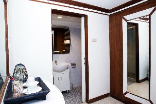 Room thumbnail 34