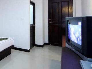 Room thumbnail 5