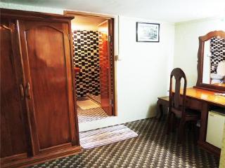 Room thumbnail 25