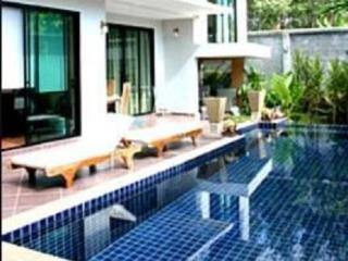Pool thumbnail 1