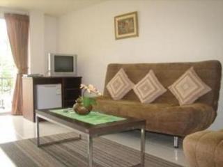 Room thumbnail 3