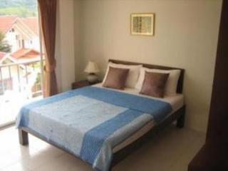 Room thumbnail 4