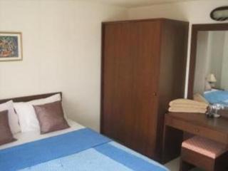 Room thumbnail 5