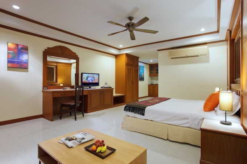 Room thumbnail 72