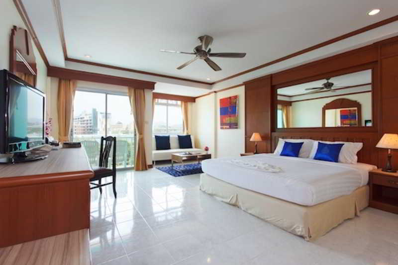 Room thumbnail 61