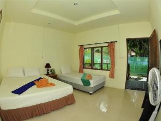 Room thumbnail 6
