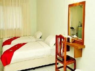 Room thumbnail 10