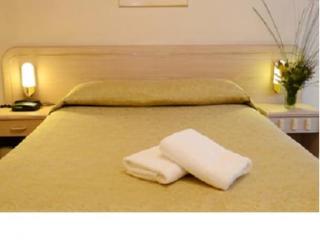 Room thumbnail 1