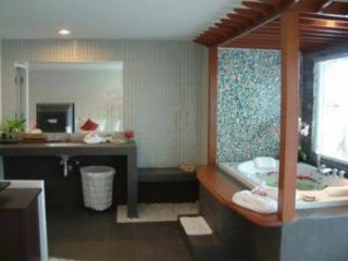 Room thumbnail 13